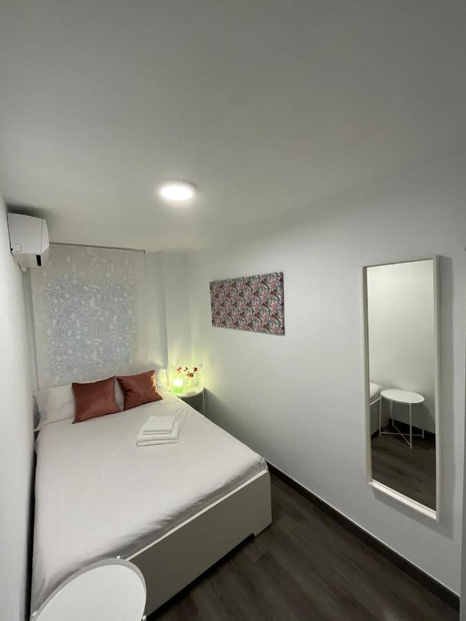 Heroe Apartamento Malaga Exterior photo